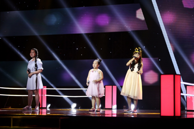 Xuất hiện nh&oacute;m nhạc