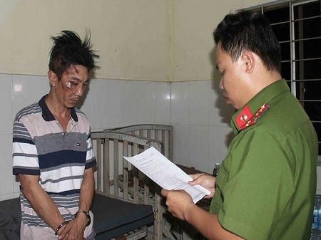 Đối tượng Mười l&uacute;c bị bắt giữ (Ảnh: b&aacute;o C&ocirc;ng an nh&acirc;n d&acirc;n)