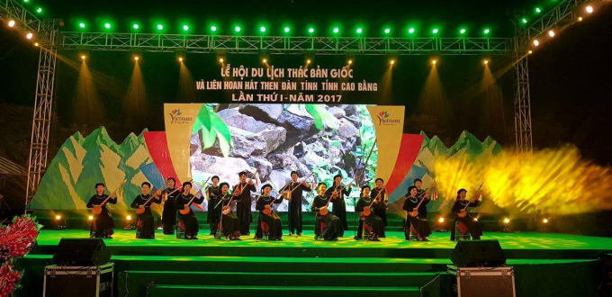 Lễ hội Du lịch Th&aacute;c Bản Giốc: Ca sỹ T&acirc;n Nh&agrave;n