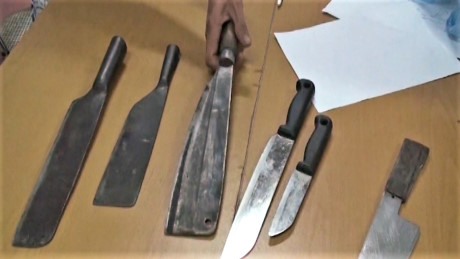 Tang vật vụ &aacute;n mạng khiến 2 người thương vong ở x&atilde; Th&aacute;i Ni&ecirc;n. (Ảnh: b&aacute;o Giao th&ocirc;ng)