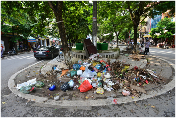 Chị Nhị b&uacute;c x&uacute;c cho biết: