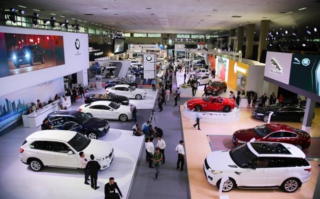 Bổ sung bảng gi&aacute; t&iacute;nh lệ ph&iacute; trước bạ &ocirc; t&ocirc;: C&oacute; si&ecirc;u xe phải đ&oacute;ng 4,8 tỷ đồng