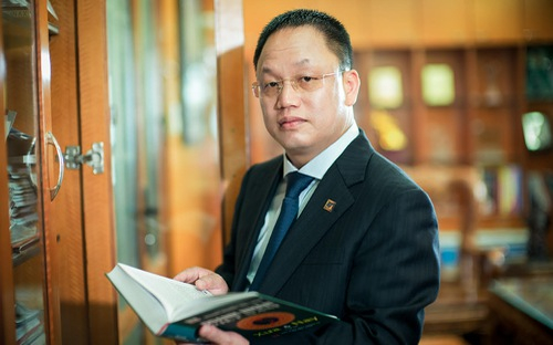 &Ocirc;ng Nguyễn Cảnh Hồng - Tổng gi&aacute;m đốc C&ocirc;ng ty Cổ phần Eurowindow. (Ảnh: Vneconomy)