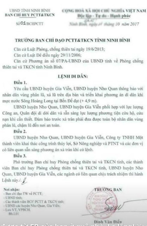 Thủ tướng đi thị sát, chỉ đạo h&ocirc;̣ đ&ecirc; tại Ninh Bình