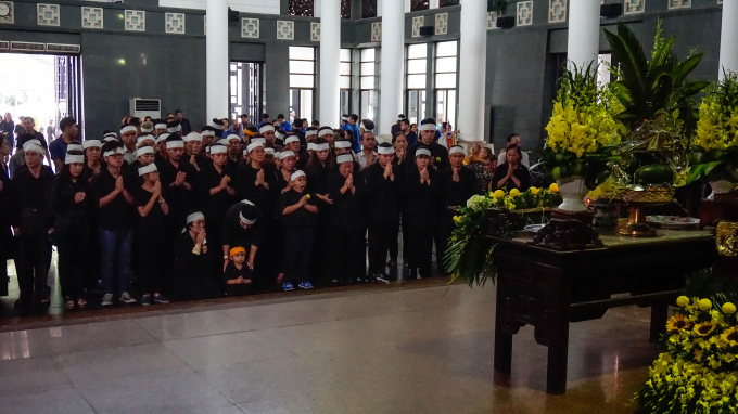 X&uacute;c động tại lễ tang thầy Văn Như Cương