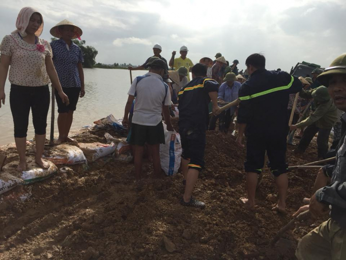 Gi&uacute;p d&acirc;n chạy lũ v&agrave; những khoảnh khắc đi v&agrave;o l&ograve;ng người của chiến sĩ c&ocirc;ng an tỉnh Thanh H&oacute;a