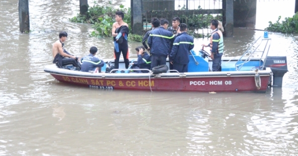 TP HCM: Một người mất tích do tắm sông sau khi nhậu