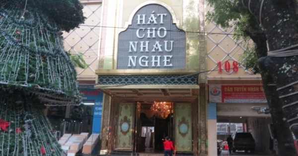 Khởi tố hai đối tượng nổ súng bắn vào nhóm đang hát tại quán karaoke