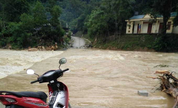Cầu tr&agrave;n nơi &ocirc;ng Cường gặp nạn.