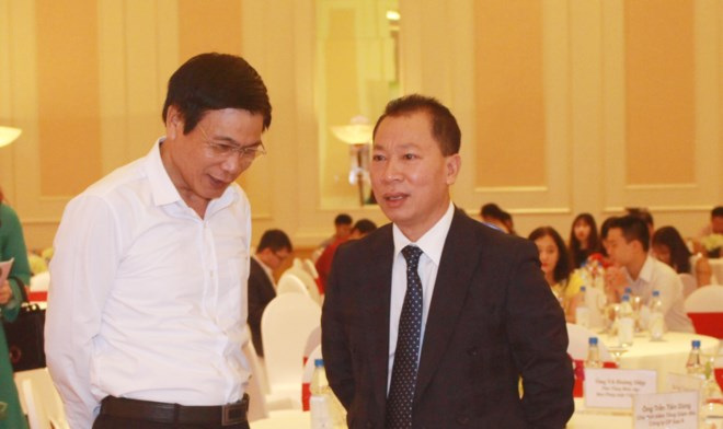 Lễ trao giải Cuộc thi 'Thượng t&ocirc;n ph&aacute;p luật, ph&aacute;t triển bền vững'