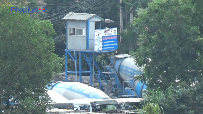 Trạm trộn n&agrave;y vẫn ngang nhi&ecirc;n hoạt động.