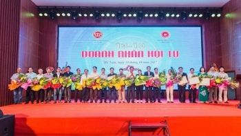 Hà Nam: Sao Thái Dương đón nhận bằng khen Doanh nghiệp xuất sắc năm 2017