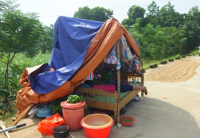 Cuộc sống thiếu thốn đủ thứ