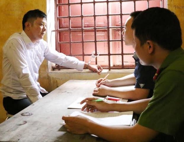 Đối tượng Nguyễn Văn Tiến khi bị bắt giữ.