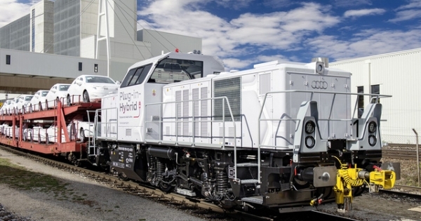 Tổng công ty Đường sắt Việt Nam dự kiến sẽ đầu tư 100 đầu máy mới