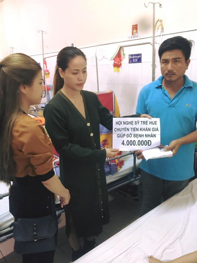 Phố đi bộ Huế: Cảm động chương tr&igrave;nh biểu diễn nghệ thuật l&agrave;m thiện nguyện