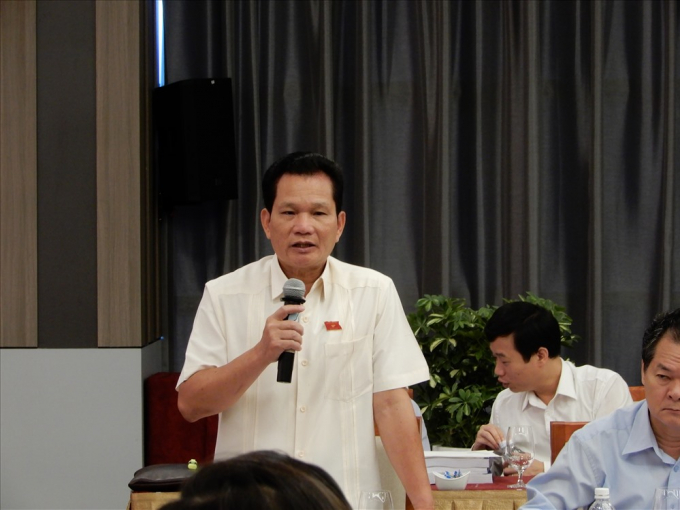 Đại biểu B&ugrave;i Sỹ Lợi c&oacute; &yacute; kiến cần t&iacute;nh to&aacute;n giải toả, t&aacute;i định cư dự &aacute;n s&acirc;n bay Long Th&agrave;nh trong một lần, nhưng phải huy động tất cả nguồn vốn. Ảnh: TT