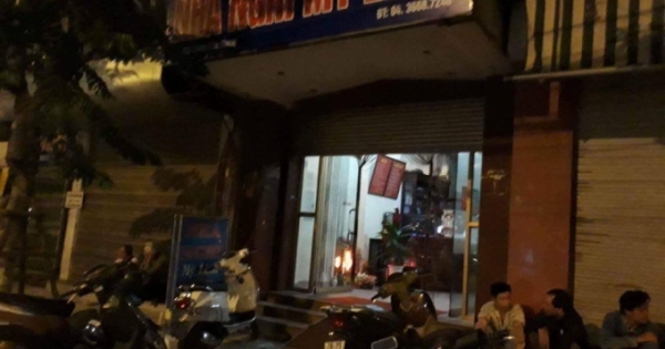 Hà Nội: Vào nhà nghỉ với cô họ, nam thanh niên tử vong bất thường