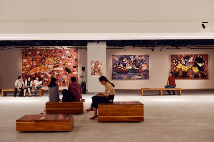 Xem tranh &ldquo;khủng&rdquo; của họa sĩ L&ecirc; Kinh T&agrave;i ở VCCA