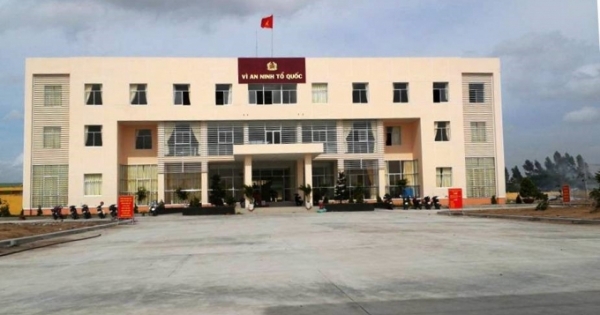 Viết đơn tố cáo đe dọa Trưởng Công an huyện, một cán bộ công an bị kỷ luật