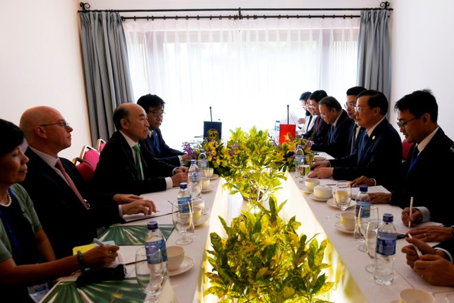 Bộ trưởng Bộ T&agrave;i ch&iacute;nh tiếp song phương Ph&oacute; tổng điều h&agrave;nh IMF v&agrave; đo&agrave;n