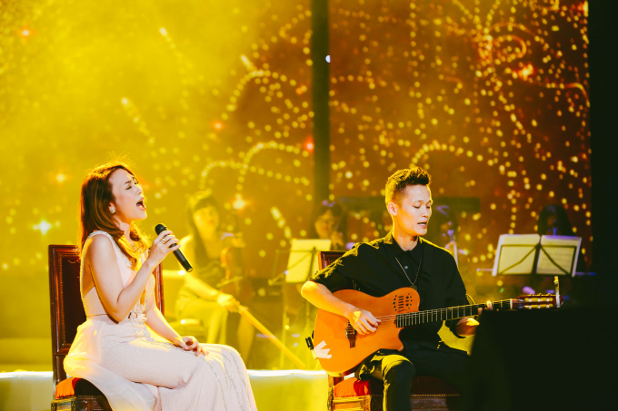 Mỹ T&acirc;m rơi nước mắt trong lần đầu thể hiện bản hit triệu views &ldquo;Đừng Hỏi Em&rdquo;