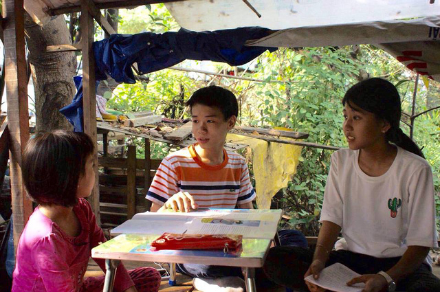 Tiết học ngo&agrave;i nh&agrave; trường đang rất được ch&uacute; trọng ở TPHCM.