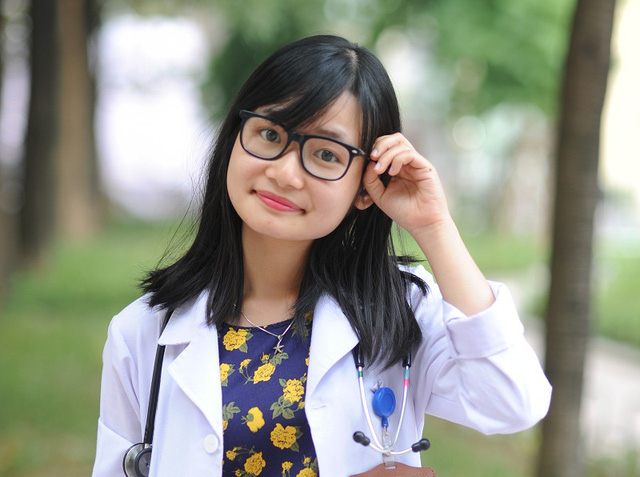 Nguyễn Thị Thương - Nữ thủ khoa &ldquo;nhỏ nhưng c&oacute; v&otilde;&rdquo; của ĐH Y H&agrave; Nội