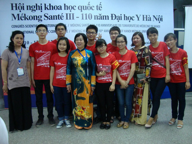 Thương tham gia hoạt động t&igrave;nh nguyện