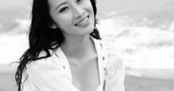 Bí ẩn chân dài "chung chạ" với hai Bí thư thành ủy