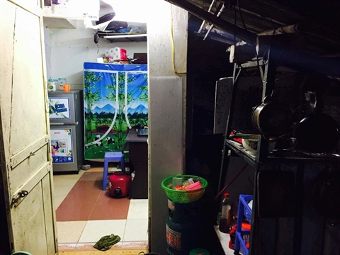 Một g&oacute;c căn ph&ograve;ng trọ hơn chục m&eacute;t vu&ocirc;ng của ch&agrave;ng sinh vi&ecirc;n.