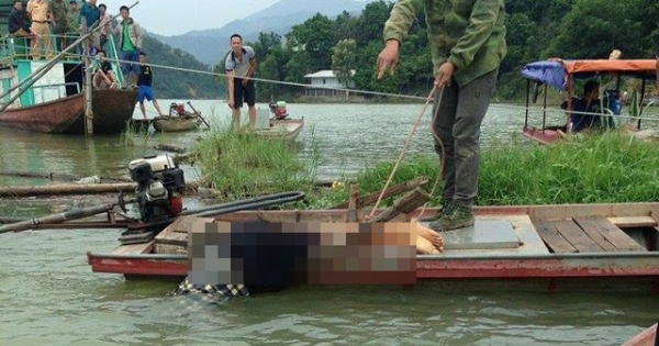 Hòa Bình: Bàng hoàng phát hiện thi thể người đàn ông chết trên thuyền