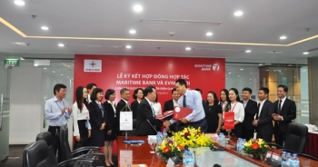 Người dân Hà Nội được ngân hàng thu hộ tiền điện hàng tháng