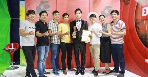 Danh ca Ngọc Sơn được vinh danh là Nhà hoạt động xã hội tiêu biểu Châu Á Thái Bình Dương