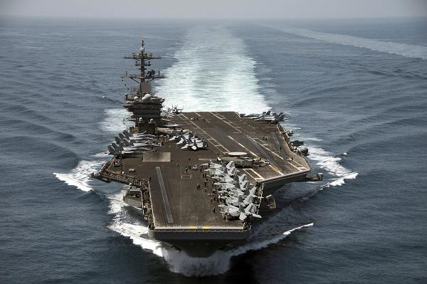 T&agrave;u s&acirc;n bay USS Theodore Roosevelt của Hải qu&acirc;n Mỹ (Ảnh: Military)