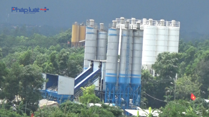 &nbsp;C&aacute;c trạm trộn b&ecirc; t&ocirc;ng kh&ocirc;ng ph&eacute;p tại quận Ho&agrave;ng Mai tồn tại nhiều năm nay