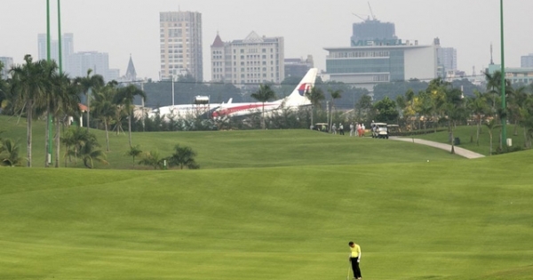 Bao giờ thu hồi sân golf để mở rộng sân bay Tân Sơn Nhất?