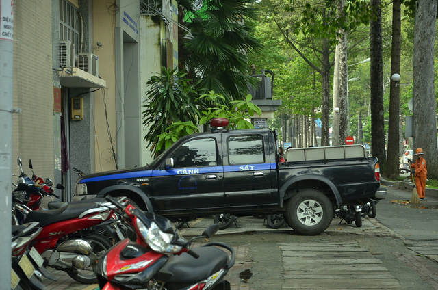 via-he-quan-1-bi-chiem-dung-khi-ong-hai-ngung-ra-quan-9-1508849472993