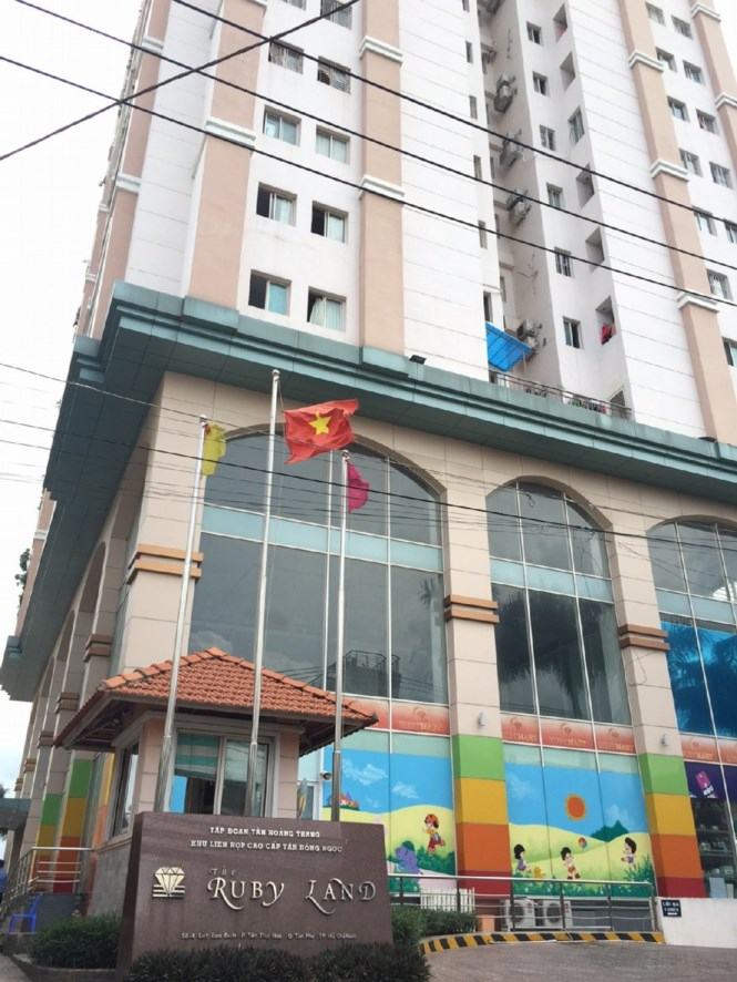 Mặc d&ugrave; cư d&acirc;n dự &aacute;n Ruby Land đ&atilde; dọn về ở, chủ đầu tư vẫn mang t&agrave;i sản của họ đi cầm cố