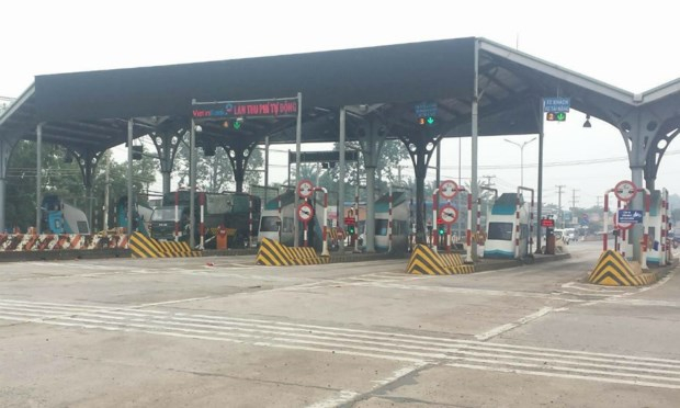D&ugrave;ng tiền lẻ qua trạm BOT Bi&ecirc;n H&ograve;a, t&agrave;i xế kh&ocirc;ng bị xử l&yacute;?