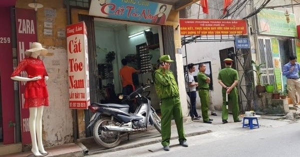 Hà Nội: Để lại thư tuyệt mệnh, người đàn ông treo cổ trên cây cột điện tự tử