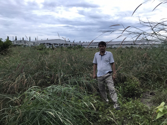 Khu đất b&agrave; Lan v&agrave; b&agrave; B&igrave;nh b&aacute;n cho &ocirc;ng Vinh.