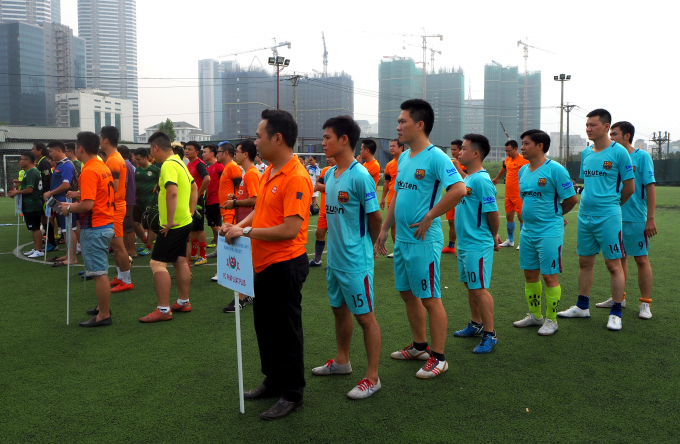 Tham dự giải năm nay c&oacute; 16 đội b&oacute;ng đến từ c&aacute;c cơ quan b&aacute;o ch&iacute;.