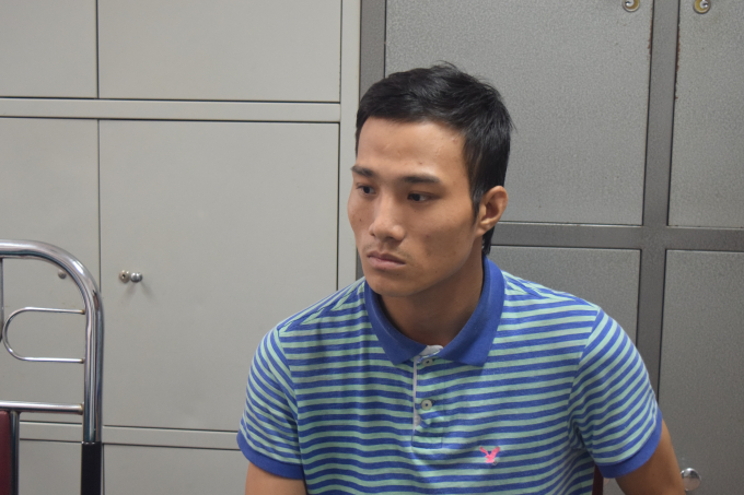 Lực lượng C&ocirc;ng an đ&atilde; ph&aacute;t hiện, bắt quả tang Tống Nguyễn Quốc Cường đang t&agrave;ng trữ tr&aacute;i ph&eacute;p 300 vi&ecirc;n ma t&uacute;y tổng hợp.