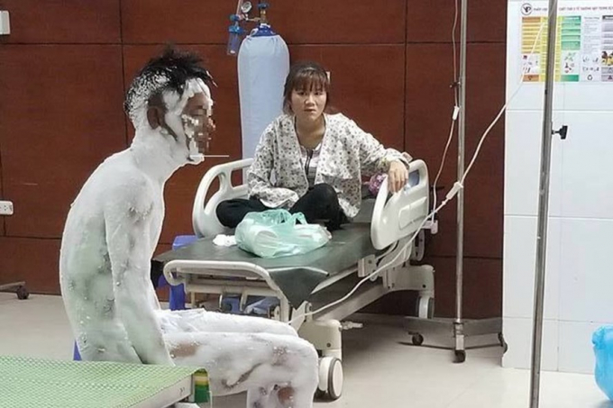 Hiện tại nam thanh ni&ecirc;n đang điều trị tại bệnh viện (Ảnh:Fb).