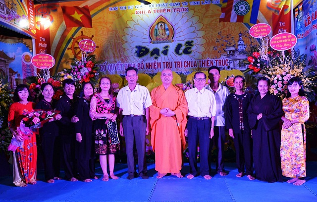 Nh&acirc;n dịp n&agrave;y, ch&ugrave;a Thi&ecirc;n Tr&uacute;c đ&atilde; ra mắt CLB Hương Sen Phật gi&aacute;o Bảo Thắng.