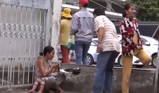 TP HCM: Dùng trẻ em để lợi dụng xin tiền trước cổng Bệnh viện
