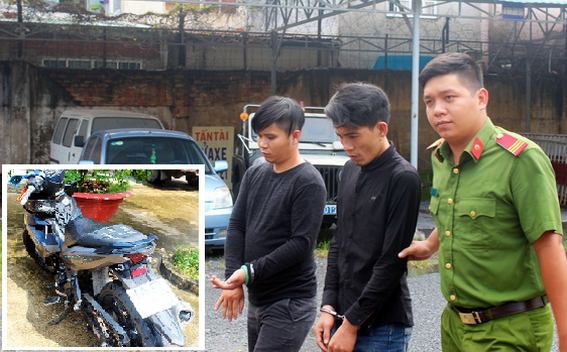 Bộ đ&ocirc;i ở Bi&ecirc;n H&ograve;a tiếp tục v&agrave;o kh&aacute;m v&igrave; tội cướp giật.