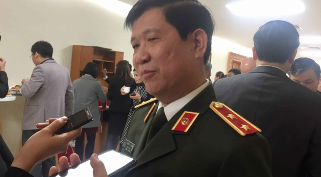 Chiều ng&agrave;y 1/10, về vụ chợ Long Bi&ecirc;n, &ocirc;ng Nguyễn Văn Sơn, Thứ trưởng Bộ C&ocirc;ng an đ&atilde; c&oacute; trả lời về th&ocirc;ng tin nghi vấn c&oacute; sếp c&ocirc;ng an