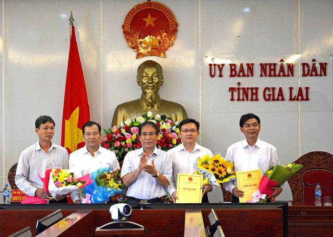 Nh&acirc;n sự mới 14 địa phương